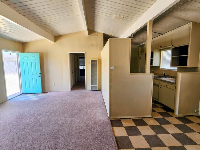 Foto del edificio - 61934 Verbena Rd