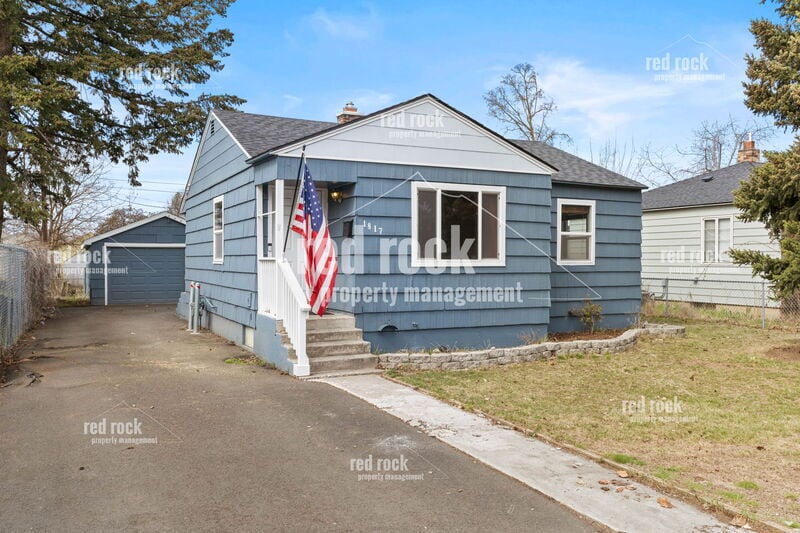 Primary Photo - 1817 N Smith St