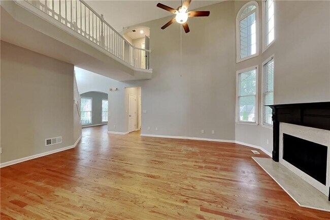 Foto del edificio - 3930 Summit Gate Dr