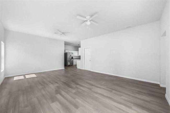 Building Photo - 1450 Las Villas Blvd