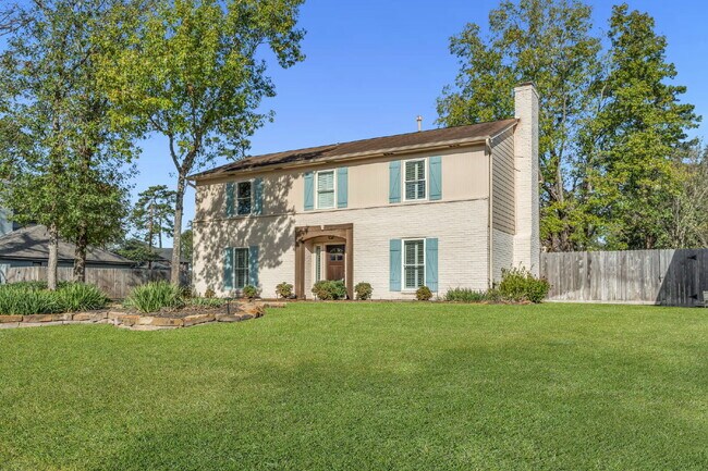 Foto del edificio - Welcome to this stunning 4-bedroom, 2.5-bath home on a quarter of an acre lot nestled in the high...