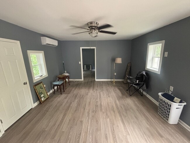 Building Photo - Furnished 1 bedroom 1 bath in Salem