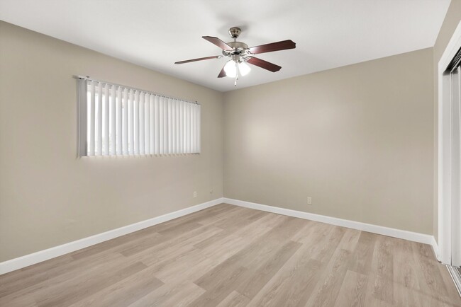 Foto del interior - Linden Court Apartments- Riverside, CA