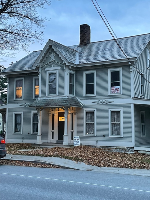 Building Photo - 187 Bonnet St