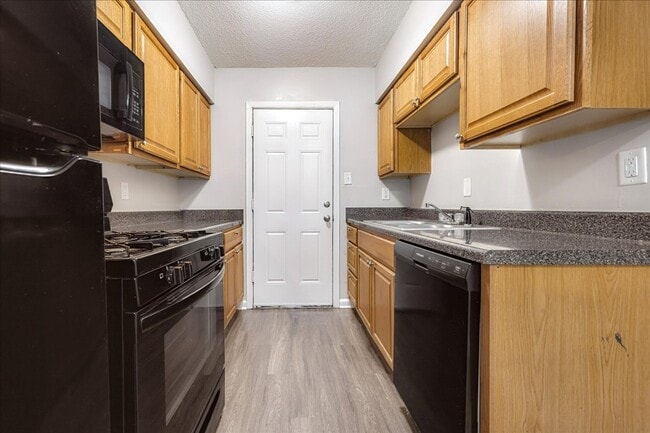 Foto del edificio - Macon Crossing Apartments