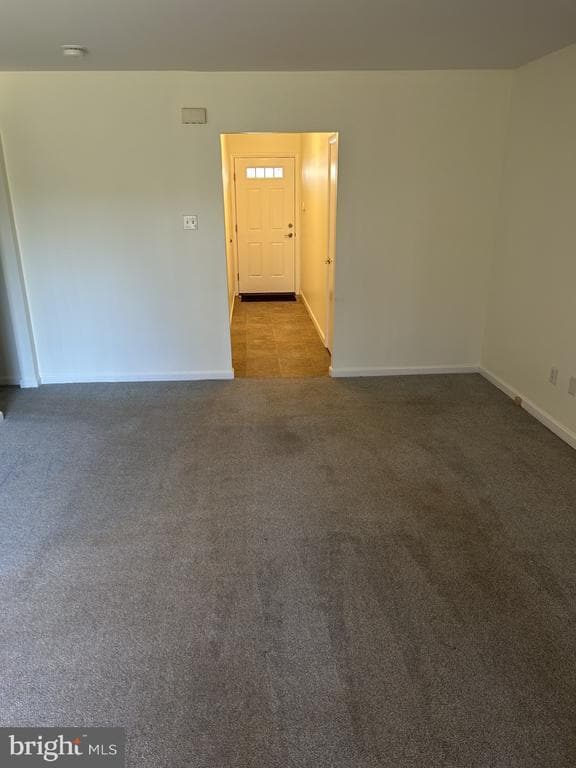 Building Photo - 1155 York Rd