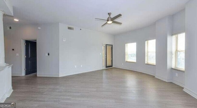 Foto del edificio - 530 Piedmont Ave NE