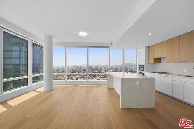 Building Photo - 877 Francisco St