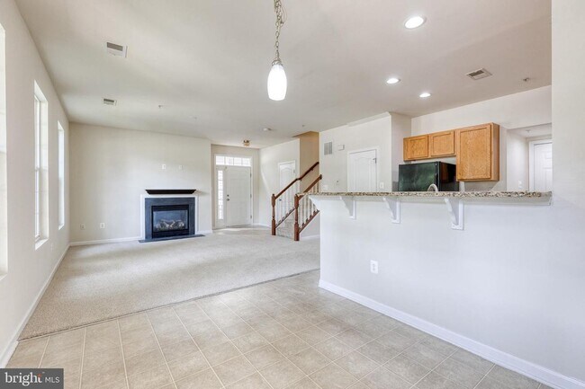 Foto del edificio - Welcome to Observation Drive! This lovely 3bd 2.5bth home is ready and waiting for you.