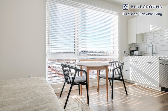 Building Photo - 50 Salt St