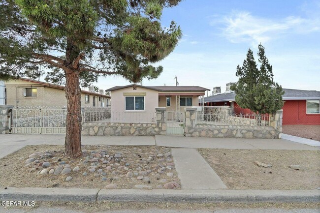 Foto del edificio - 3805 Truman Ave