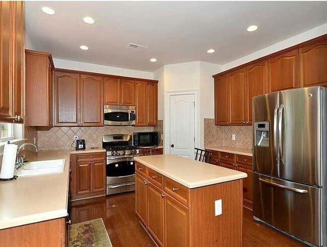 Foto del edificio - 575 Carrington Cove