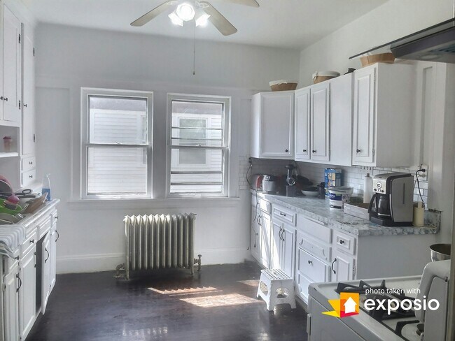 Foto del edificio - 2621 Idlewood Rd