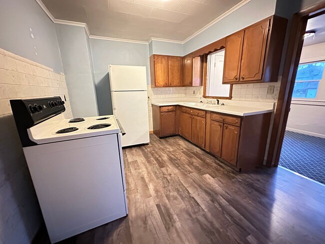 Building Photo - 2 bedroom house in Rockwell City $750