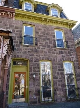 Foto principal - 4218 Chester Ave