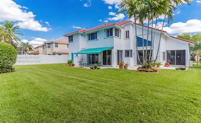 Building Photo - 1120 NW 179th Ave