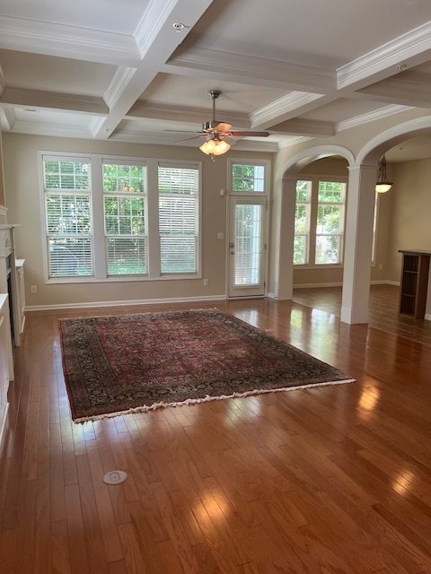 Building Photo - Beautiful, Cozy End Unit Townhome in Chape...