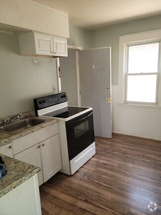 Building Photo - 2734 Orleans Ave