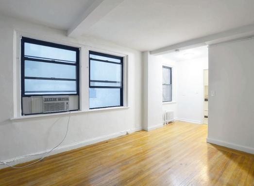 Primary Photo - 330 E 43rd St