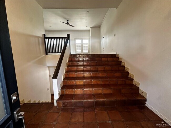 Foto del edificio - 22 1st Ln Ct