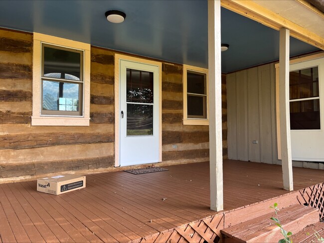 Cabin Front Porch - 38472 Nixon Rd