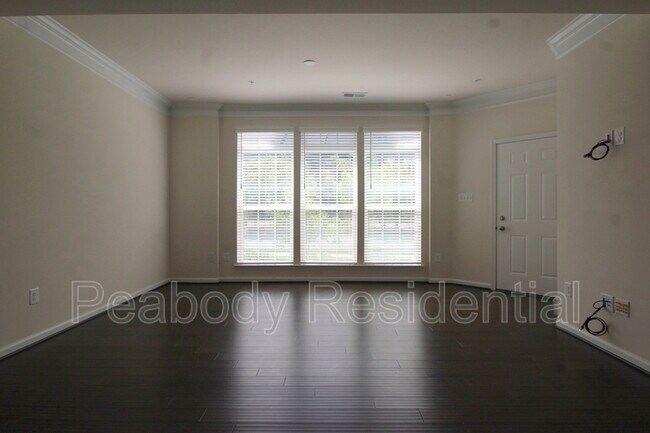 Building Photo - 13615 Air and Space Museum Pkwy