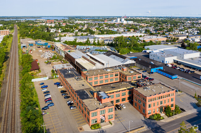 Vista a la ciudad de la propiedad - Foundry Lofts