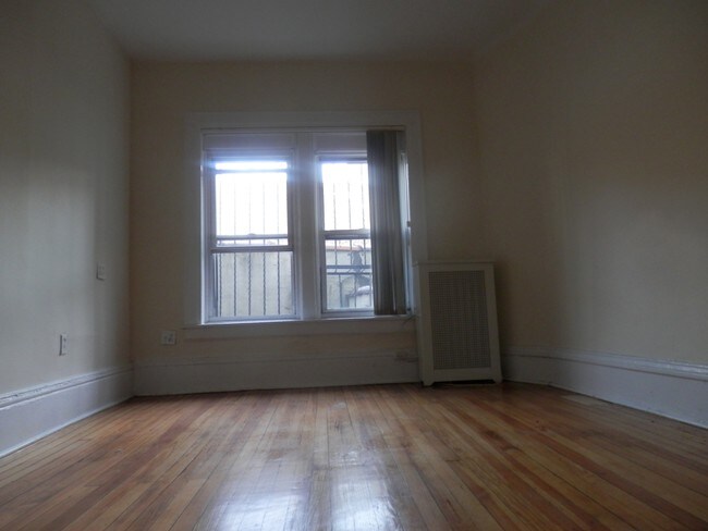 Foto del edificio - 472 Sterling Pl