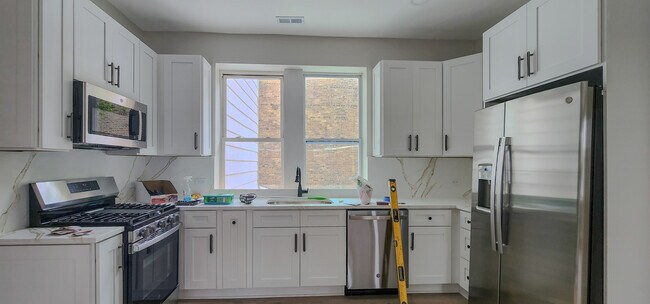 Foto del edificio - 2552 S Central Park Ave