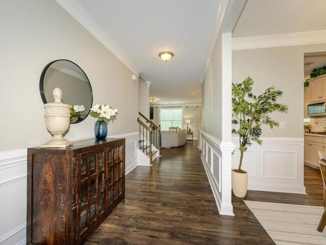 Foto del edificio - 3009 Lydney Cir