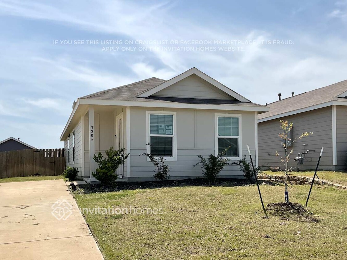 Foto principal - 3206 Crestone Dr