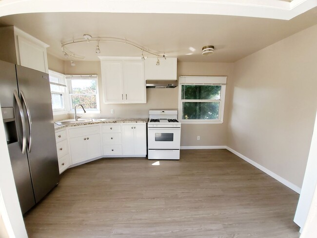 Foto del edificio - 3bd/2ba House on Shared Property