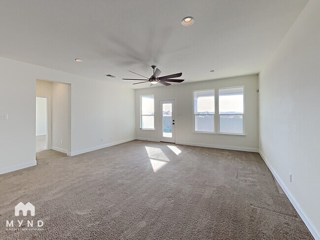 Foto del edificio - 5805 Sardinia Dr