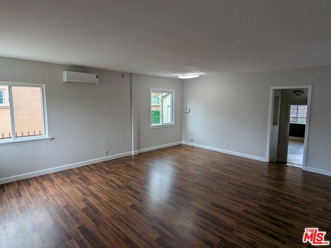 Foto del edificio - 12507 Yukon Ave