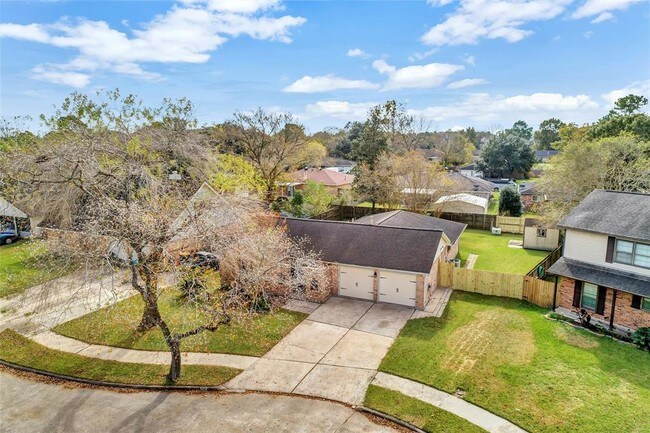 Building Photo - 5014 Groveton Ln