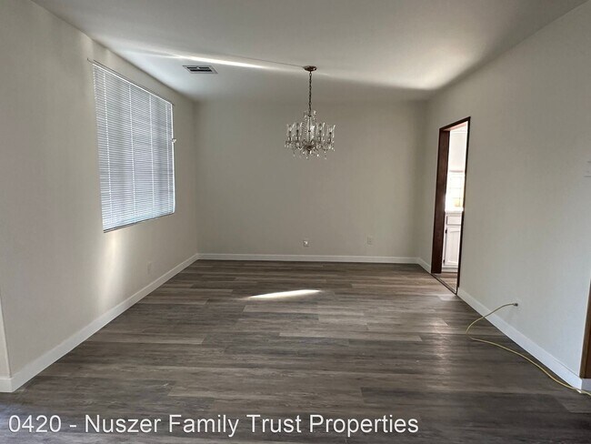 Building Photo - 3 br, 1 bath House - 917 North Florence St...