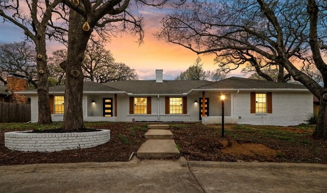 Building Photo - 3522 Shady Valley Dr