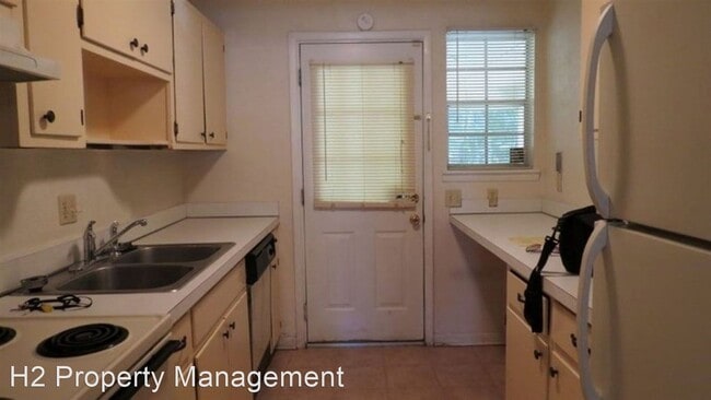 Building Photo - 3 br, 2 bath House - 2456 Atlas Road