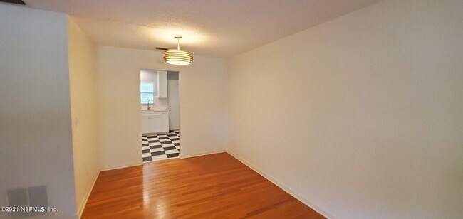 Foto del edificio - 1083 Willow Branch Ave