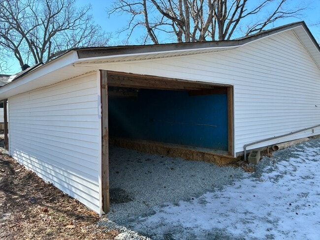 Building Photo - 4729 Boyd Griffin Rd