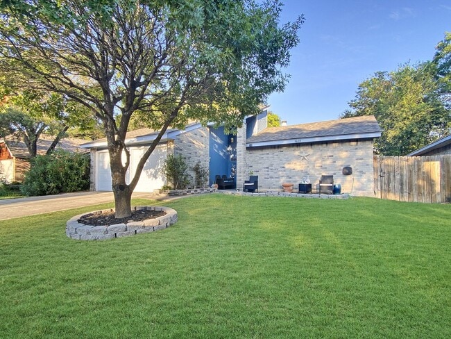 Foto del edificio - Beautifully Maintained 3 bedoom 2 bath Rental Home that Blends Comfort, Modern Convenience, and T...