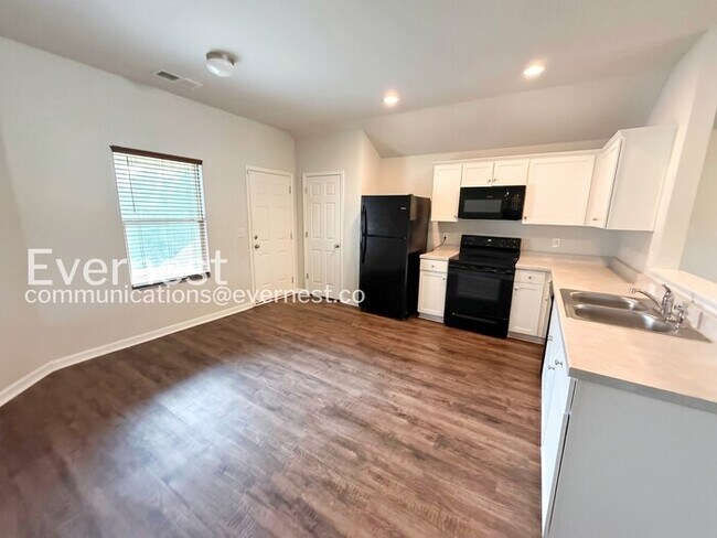 Foto del edificio - 1115 Brookhaven Dr