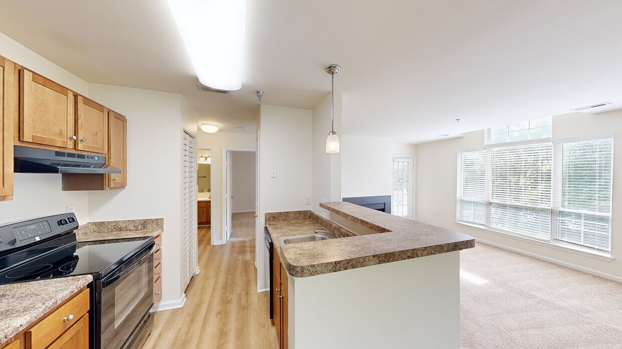 Photo - Lakeside Apartments