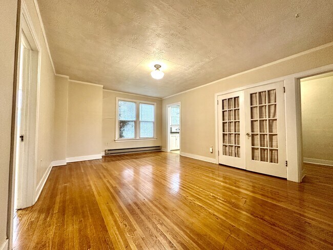 Foto del edificio - 421 S Coeur d'Alene St