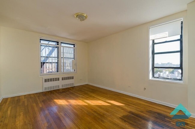 Building Photo - 30 Martense St