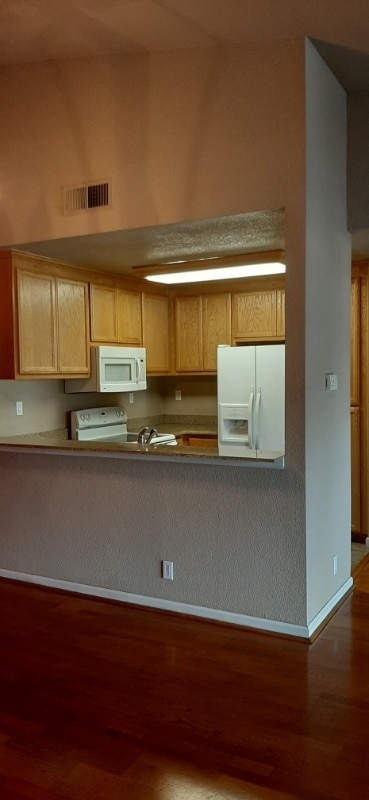 Foto del edificio - 427 W Laurel Dr