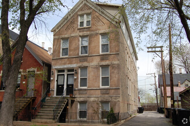 Building Photo - 2114 W Lyndale St