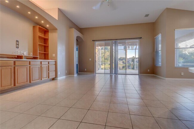 Foto del edificio - 10215 Evergreen Hill Dr