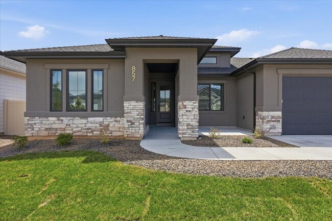 Building Photo - Brand New 3 Bed 2.5 Bath Model Home With 4 Car Garage