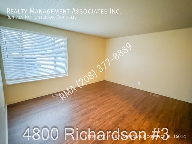 Building Photo - Great Townhouse Located on The Bench!!!
